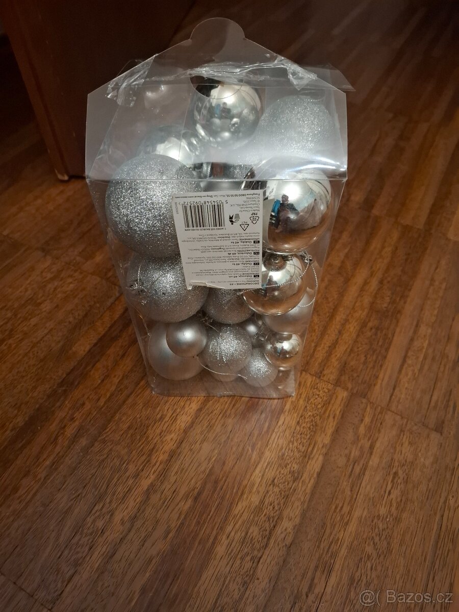 Vánoční ozdoby stříbrné