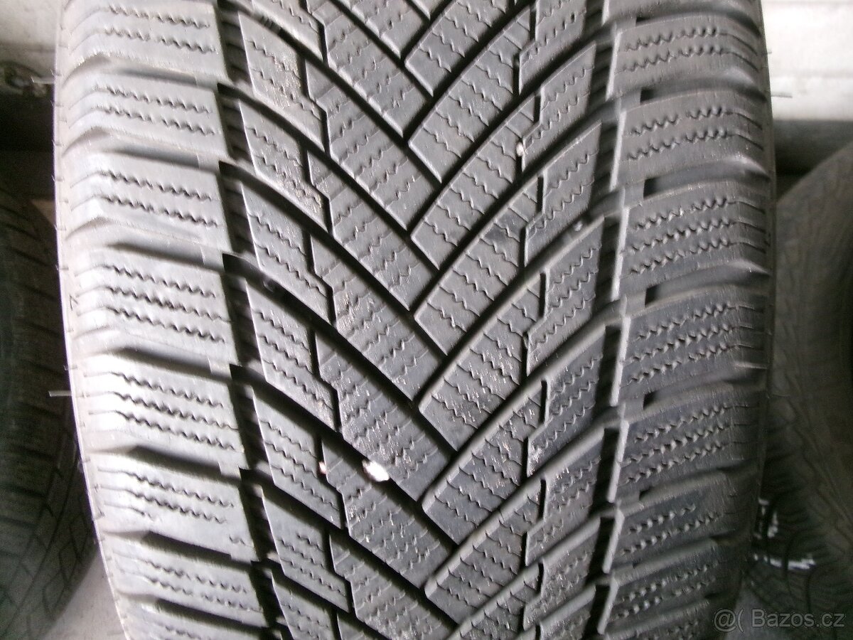 195/50 R15 TRACMAX (7,5mm) č.15252/b3