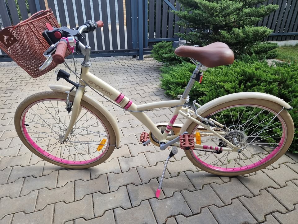 Dívčí kolo B TWIN Poply 500