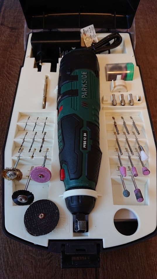 Aku vrtací bruska Parkside PFBS 12 B4