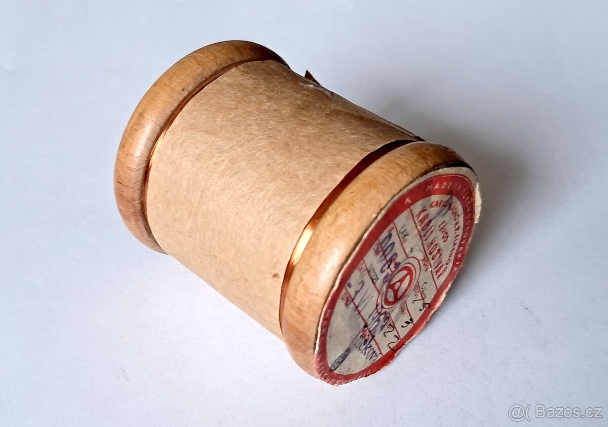 Smaltovaný drát 0,063 mm na dřevěné cívce