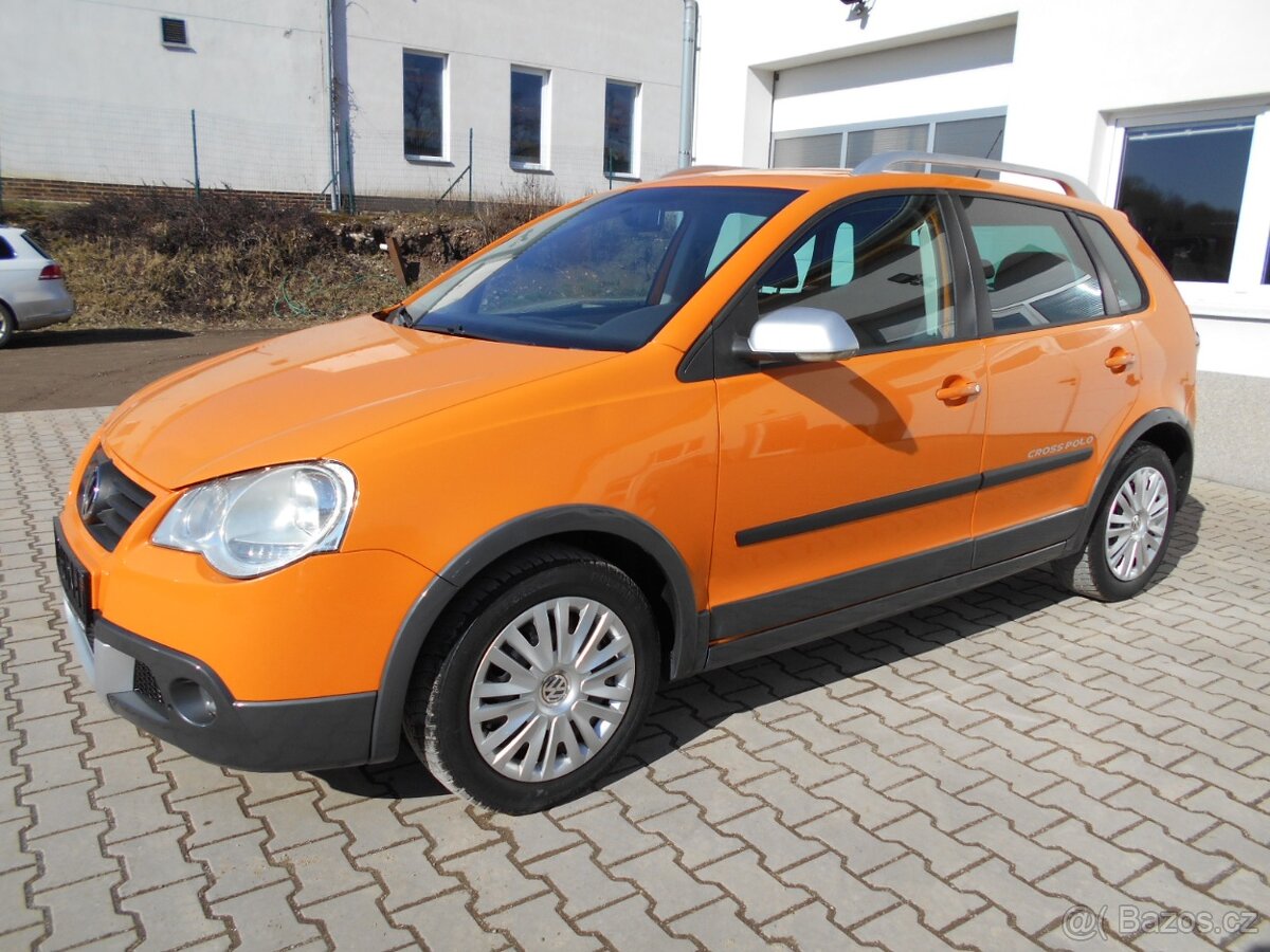 VW POLO CROSS 1.6i 77KW 16V R.2008 SERVISNÍ KNÍŽKA