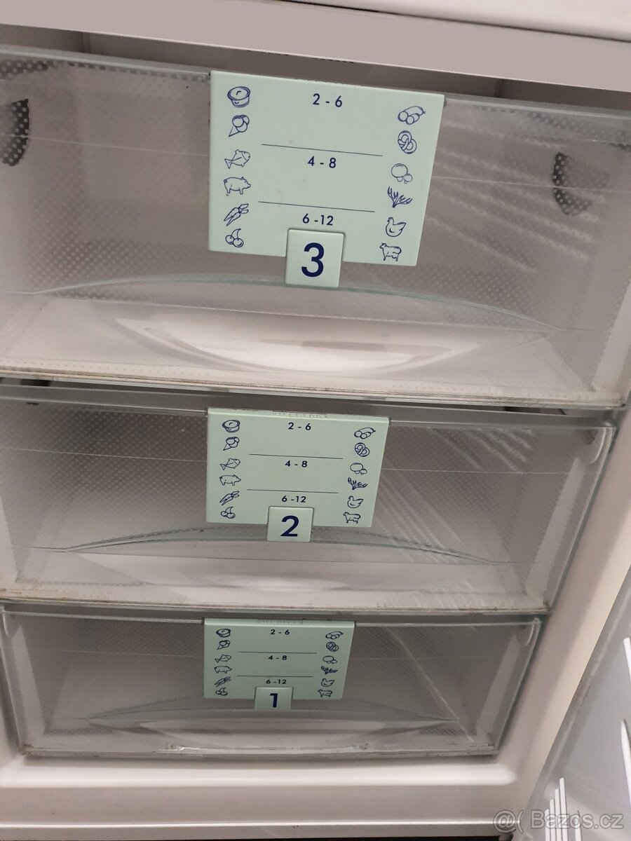 A+ LIEBHERR 101 litrů kvalitní mrazák