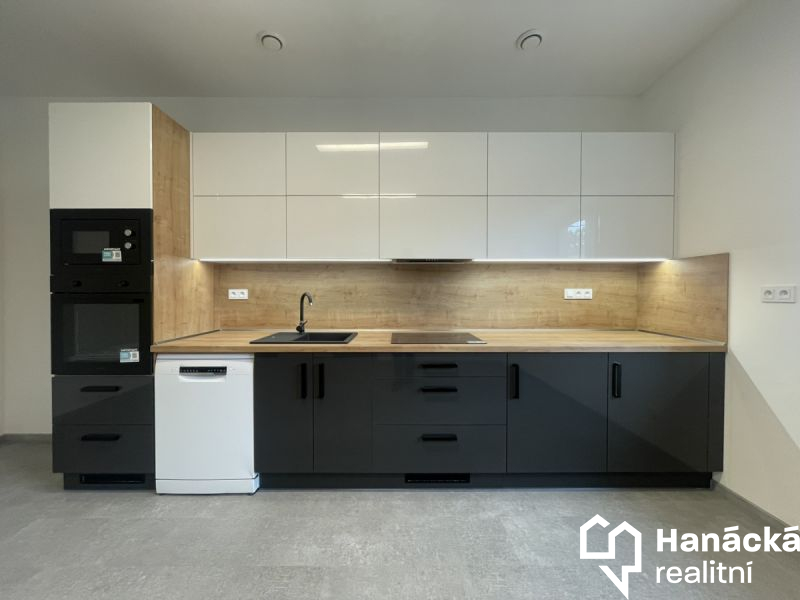 Pronájem, Byt 2+kk, 47m2, Hulín