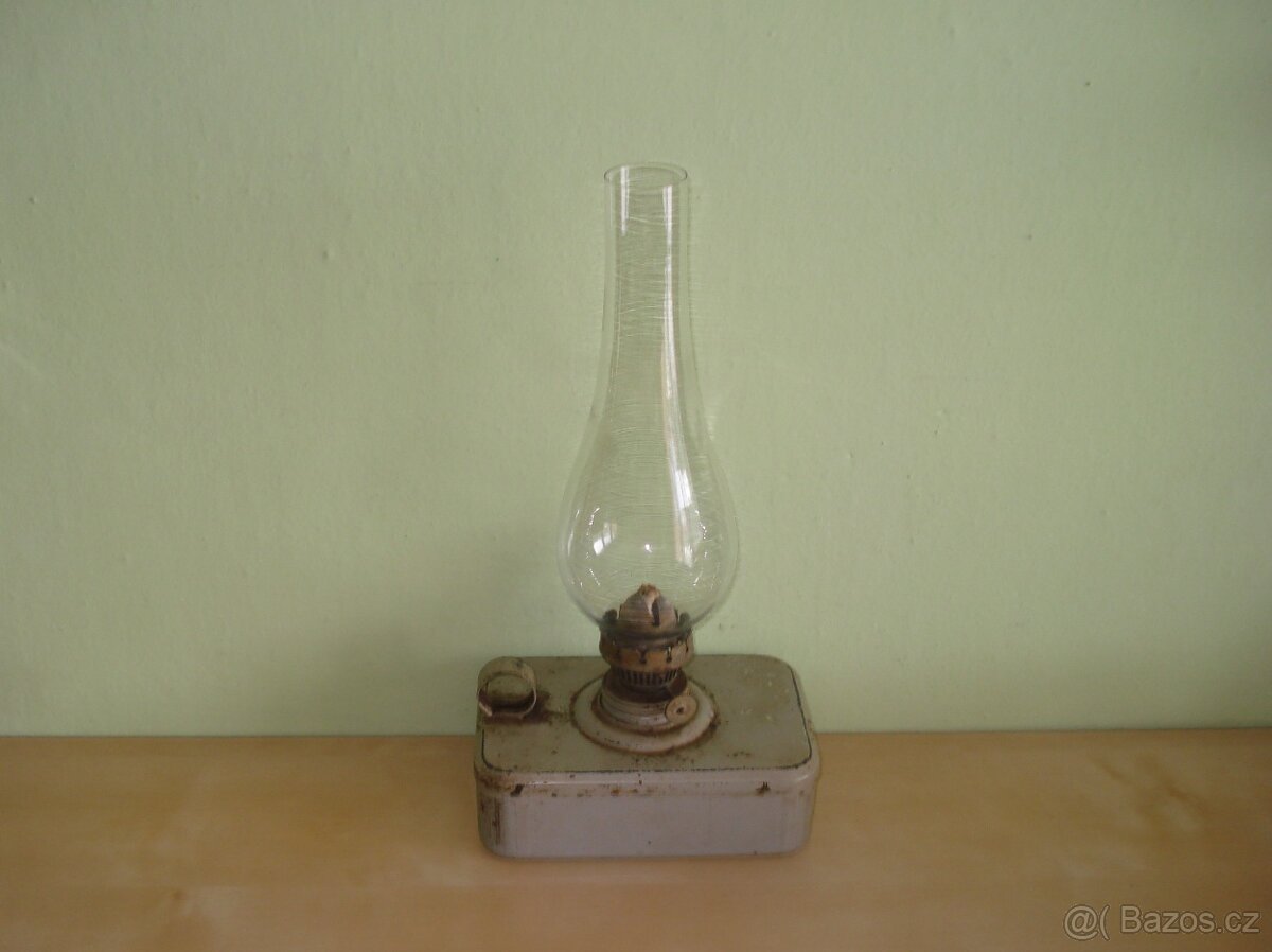 Petrolejová lampa