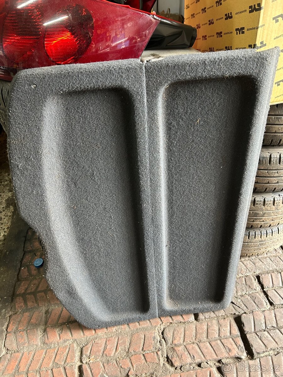 Zadní plato Octavia 2 sedan