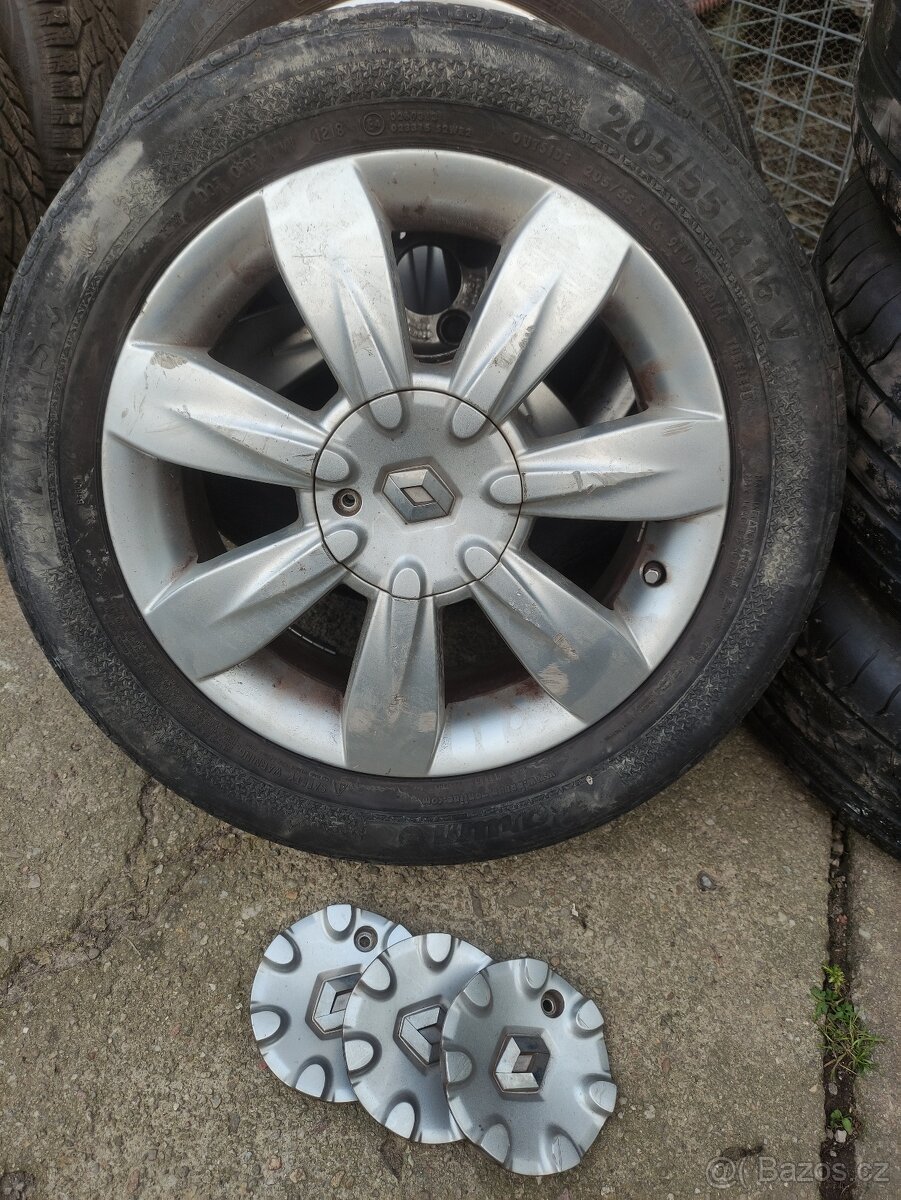 Disky na Renault Megane s letní pneu 205/55 R16