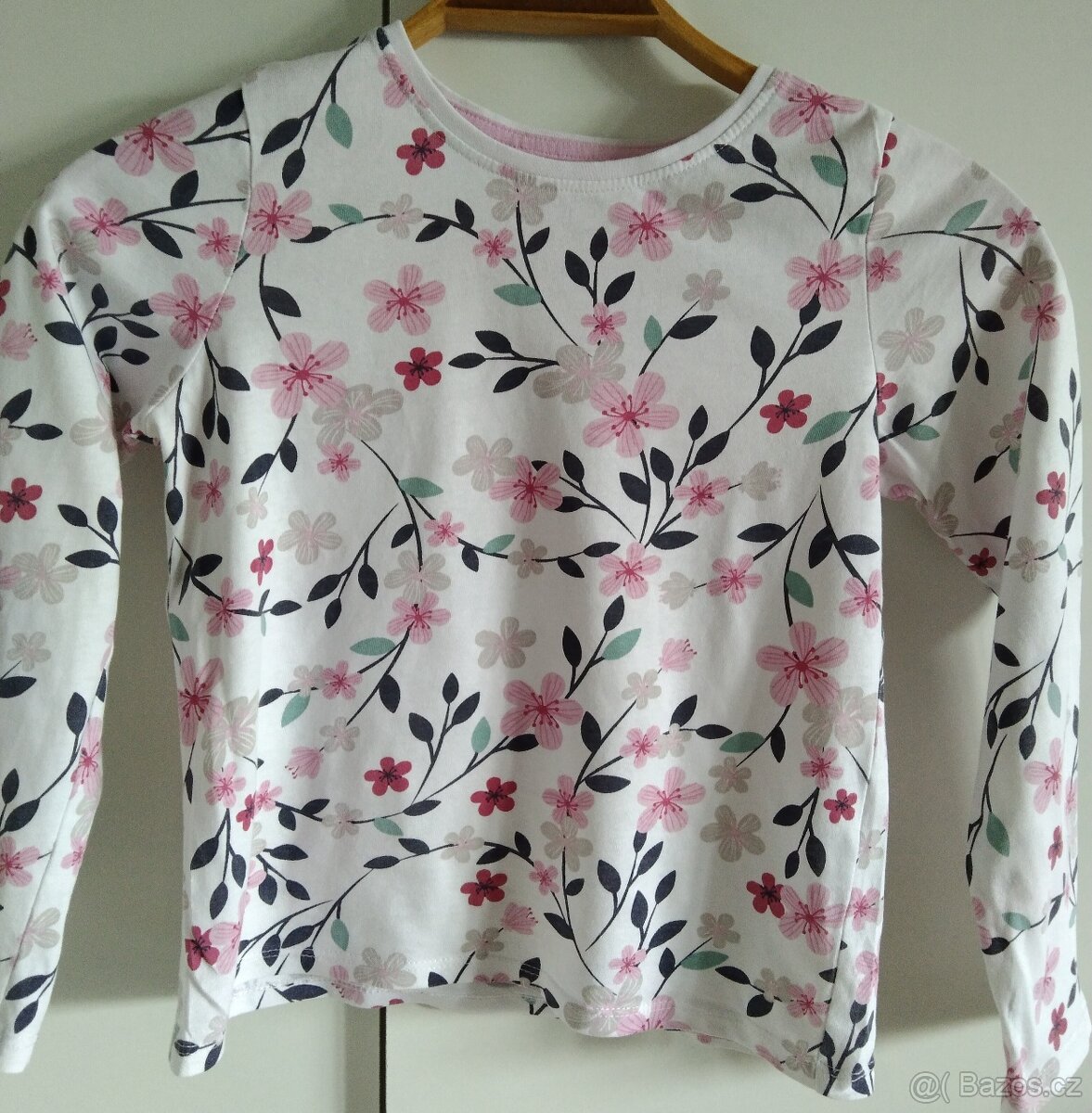 Triko 122/128