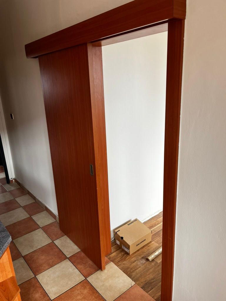 Posuvné dveře šířka oblozky 85mm
