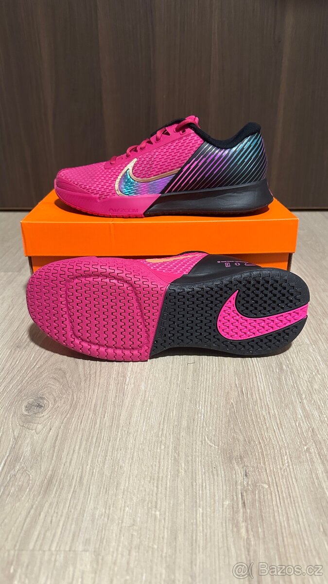 Tenisové boty Nike