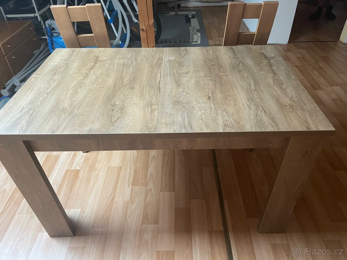 Jídelní stůl+6 židlí