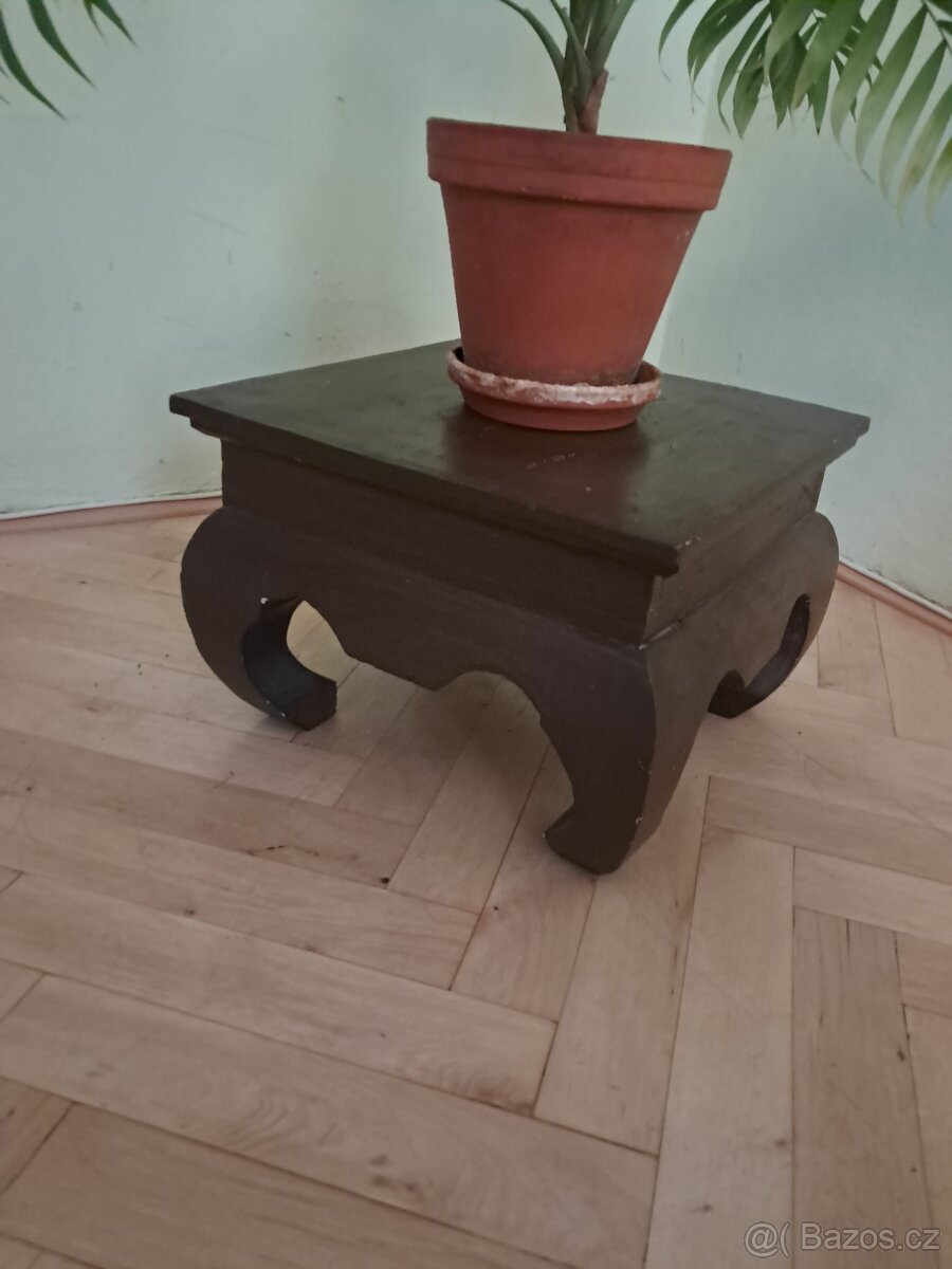 Malý Indický Stolek