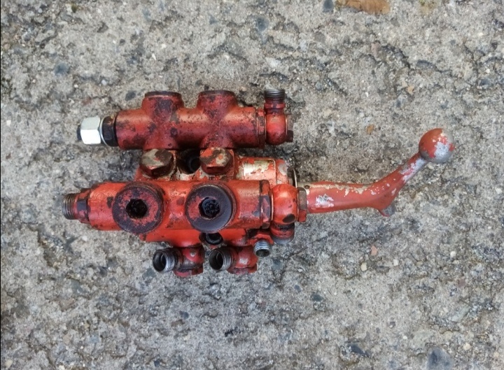 Hydraulický  rozdělovač Rs-09 Gt-124 Rs09