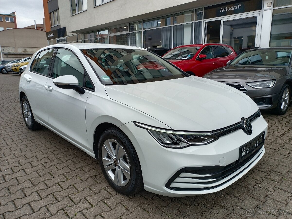 VW Golf 8 Hatchback 2.0TDI DSG 45tkm - záruka Autodraft