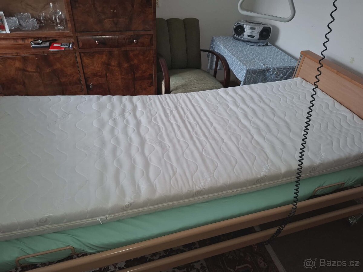 El.polohovaci postel