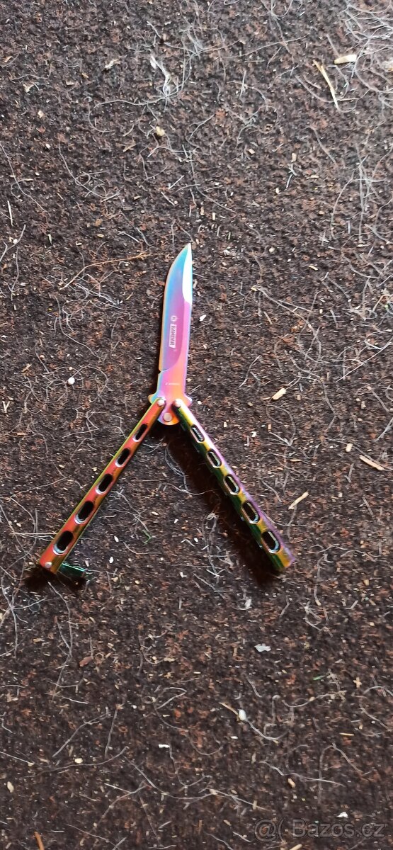 nůž barevný motýlek
