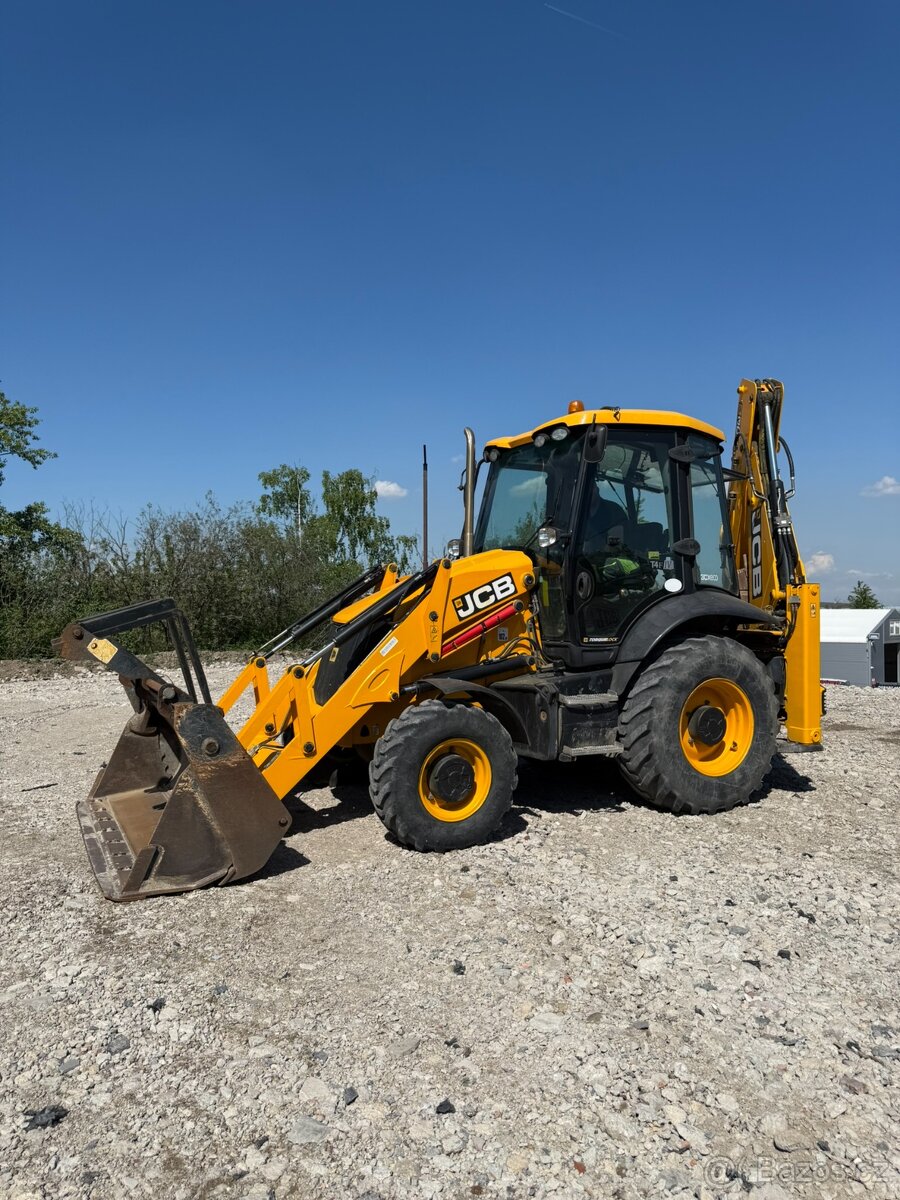 Rypadlonakladač JCB 3CX 14M 4WM – Perfektní stav, připraven