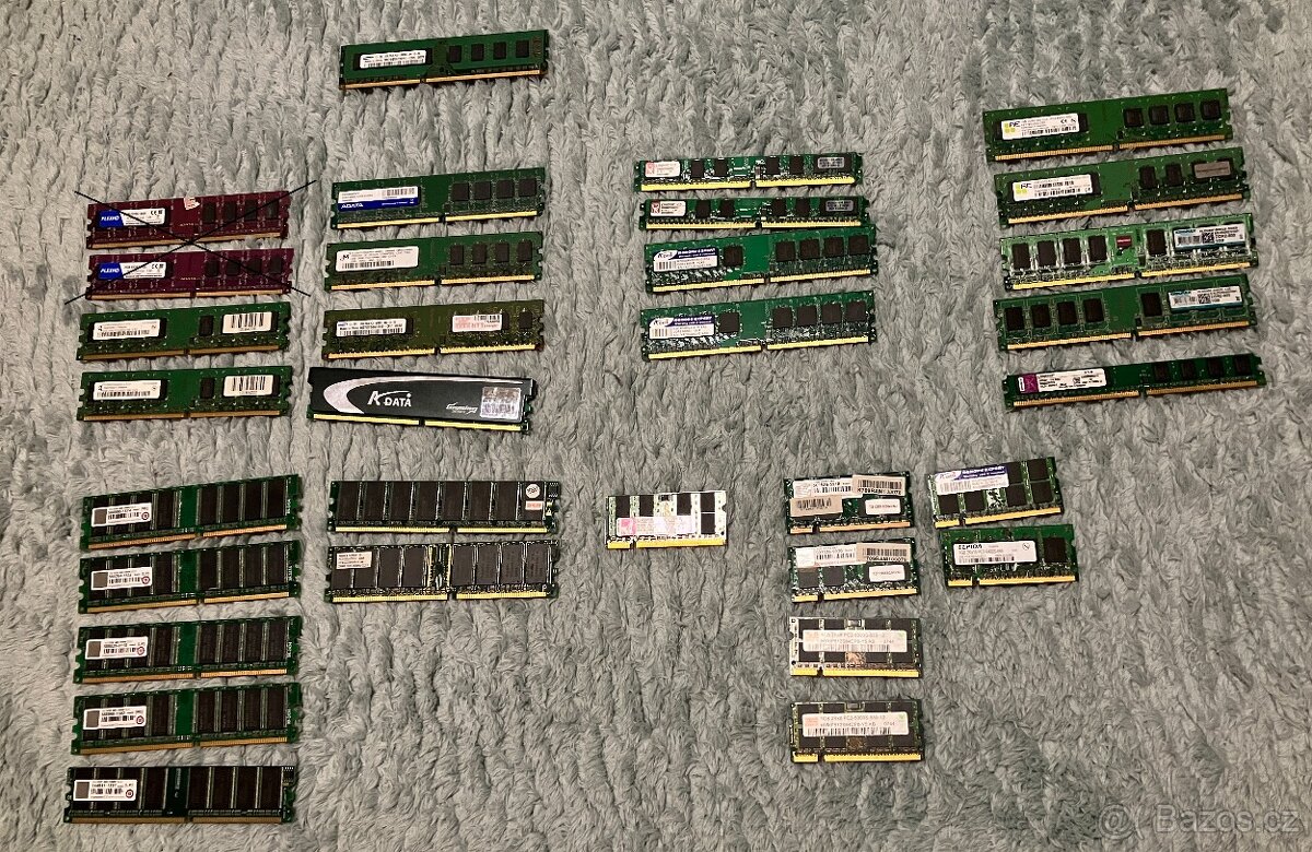 Paměti RAM do PC, typu DDR, DDR2 a DDR3, uvedená cena za vše