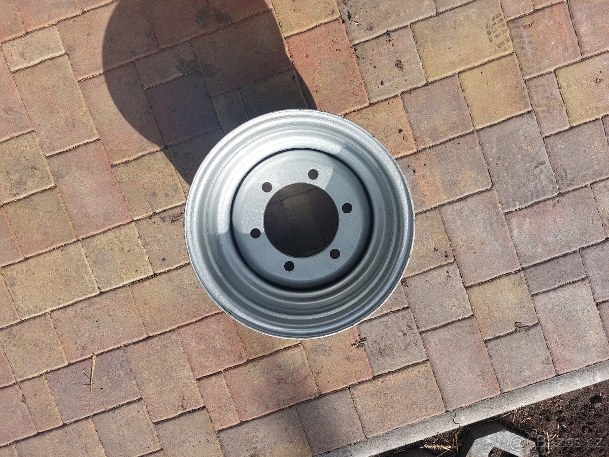 Prodám ráfek 9,00x15,3 nový