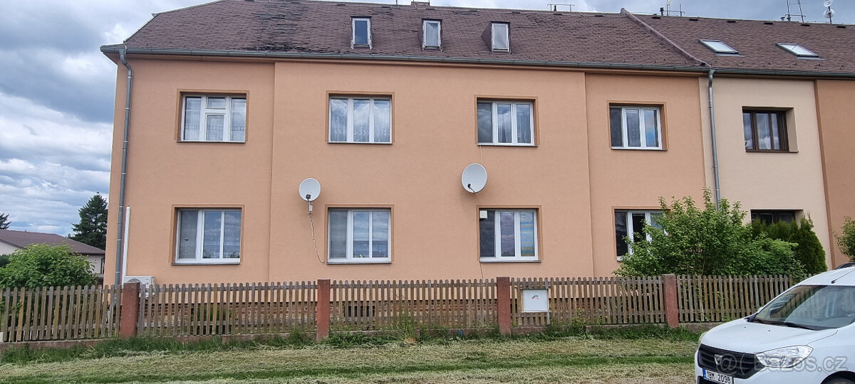Pronajmu byt 2+1 v Jaroměři- Cihelny