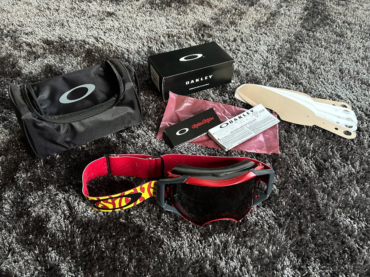 Oakley airbrake Troy lee D., ltd, nove