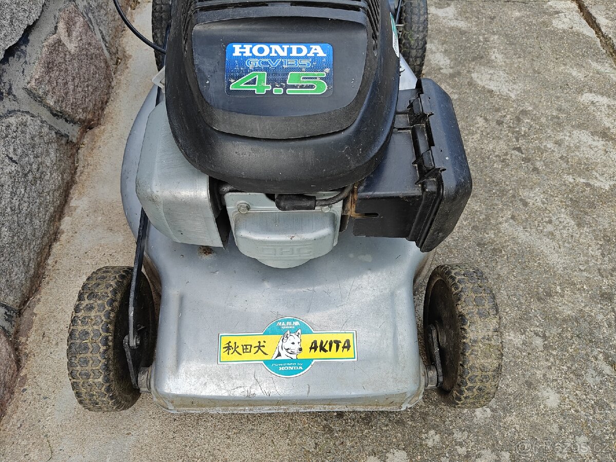 Benzinová sekačka Marina s motorem Honda