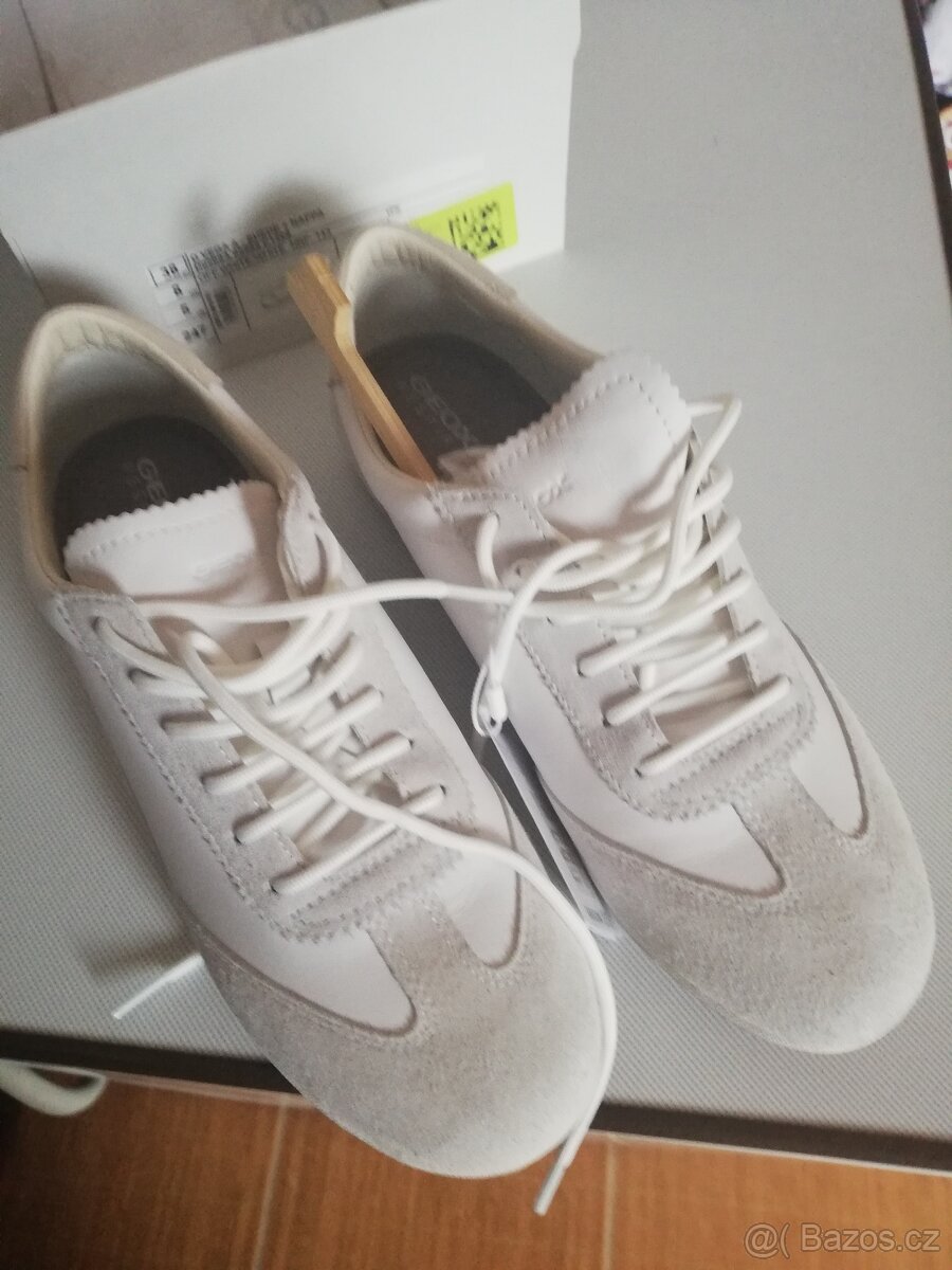 Dámské bílé nové tenisky GEOX 38