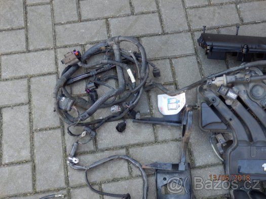 díly motoro škoda+w....1.6 75kw BSE