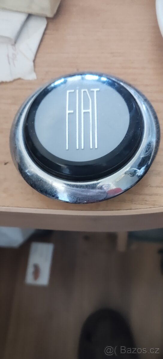 Tlačítko klaksonu nové Fiat