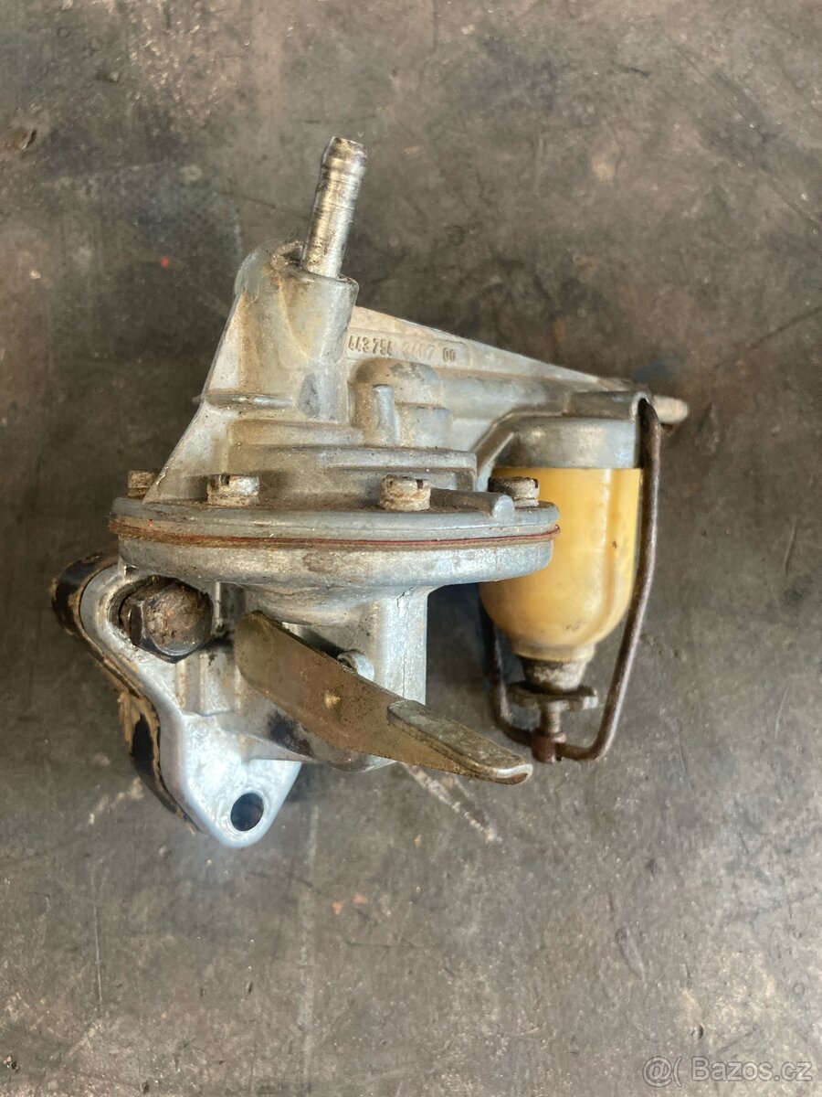 Benzínová pumpa ŠKODA 120