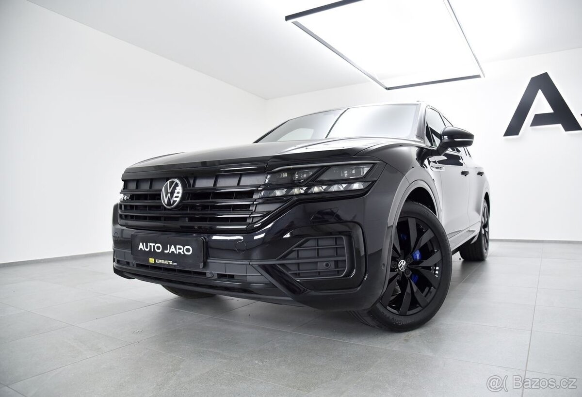 Touareg 3.0 V6 TDI 4Motion Tiptronic, IQ Light, Mŕtvy Uhol