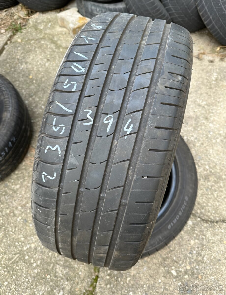 Letní pneu 235/50/18 101V