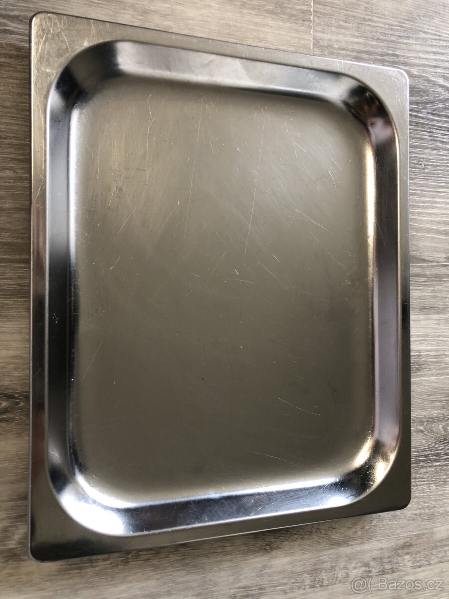Nerezový gastro tác