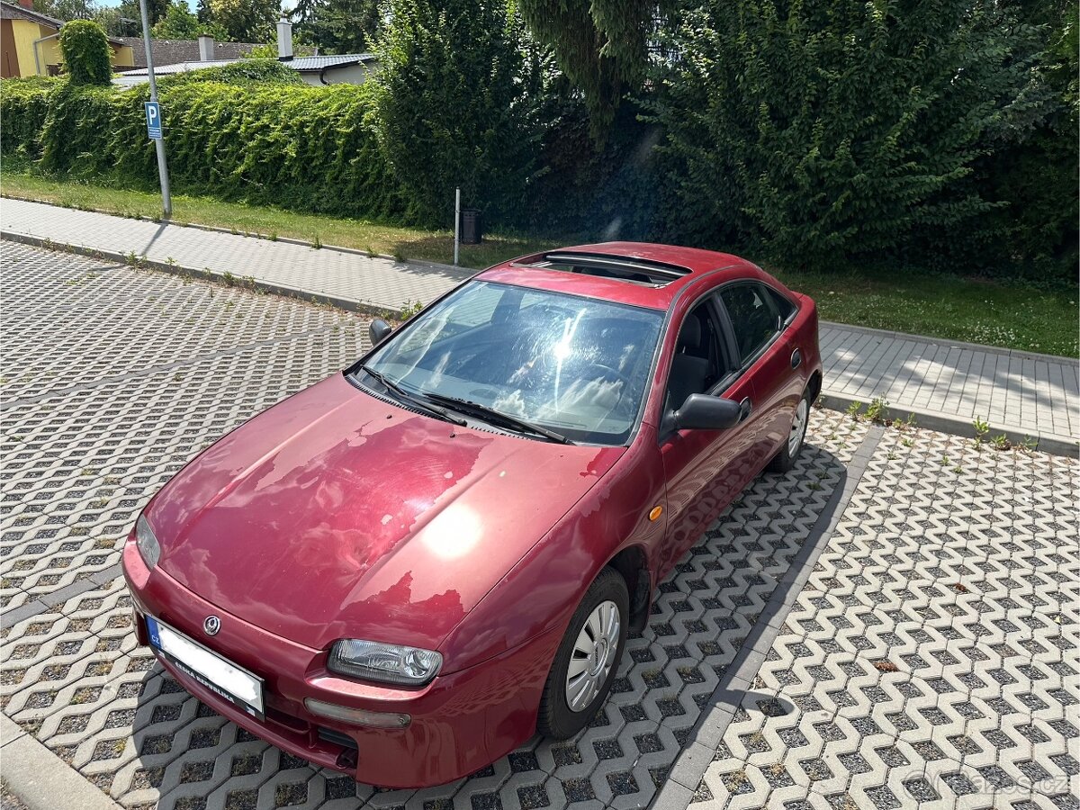 Mazda 323f ba 1.5 65kW červená