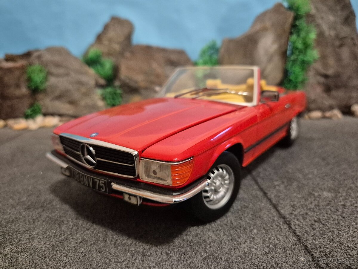 Prodám model 1:18 Mercedes Benz 350 SL