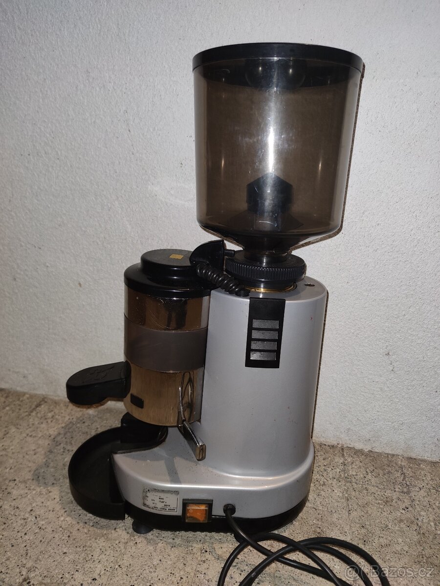 Mlynek na kafe