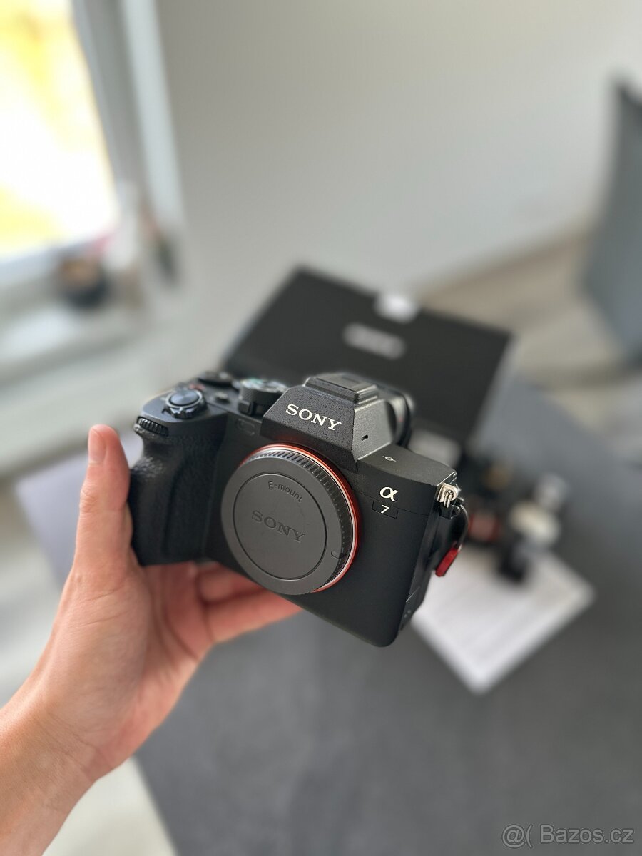 Sony a7iv ( 13% opotřebení závěrky)