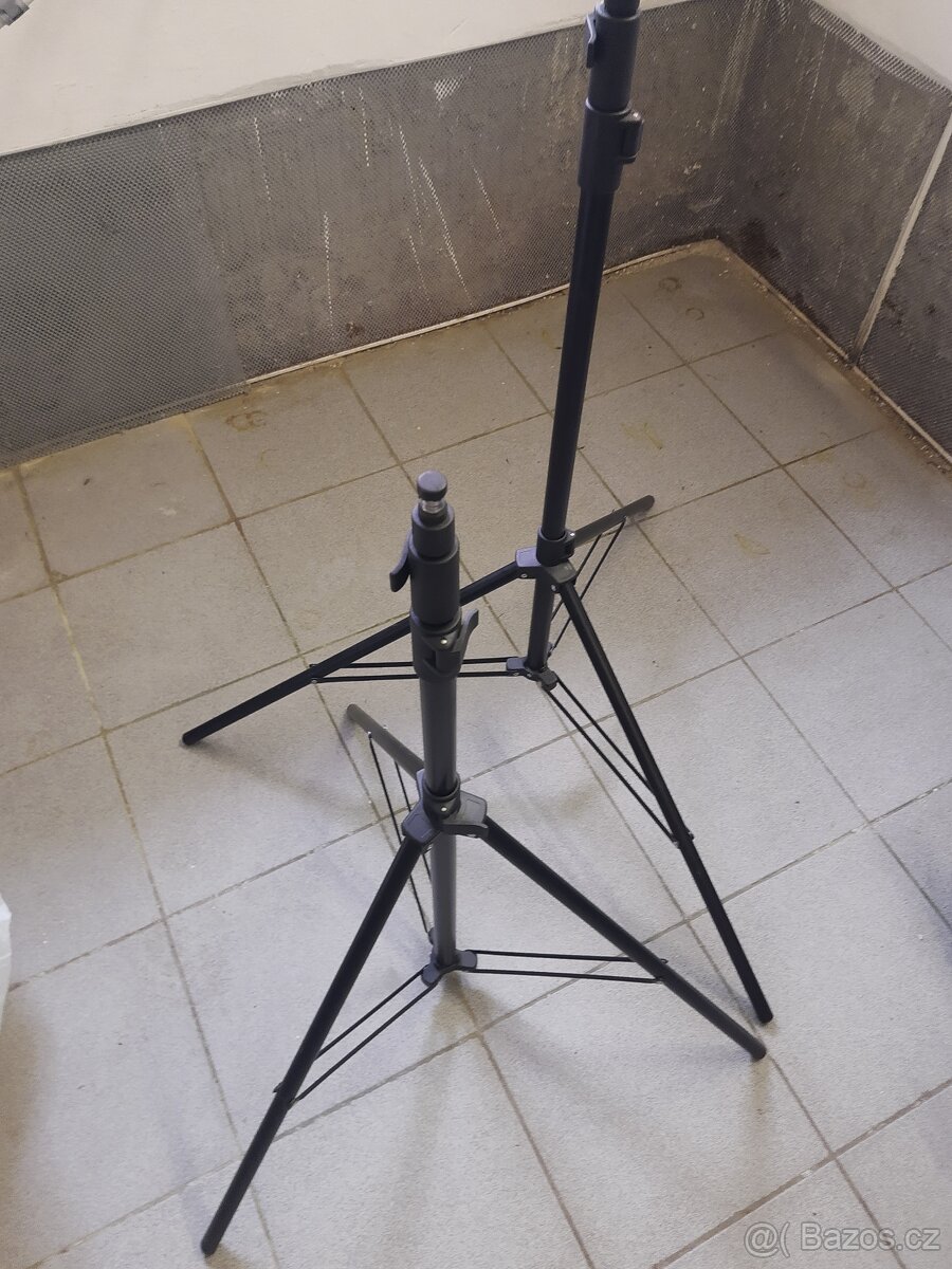 Sada 2 stativů Elinchrom 88-235 cm