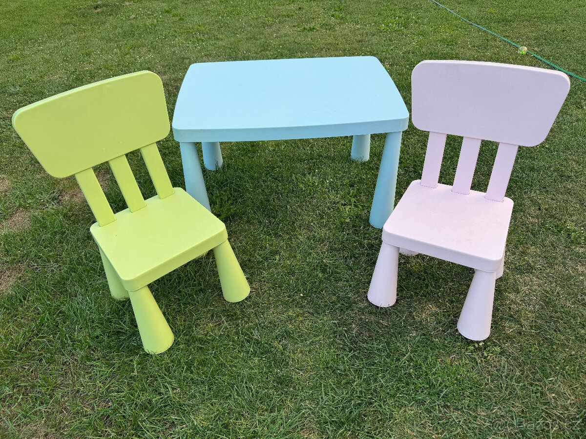 Dětský stolek a 4 židličky IKEA Mammut