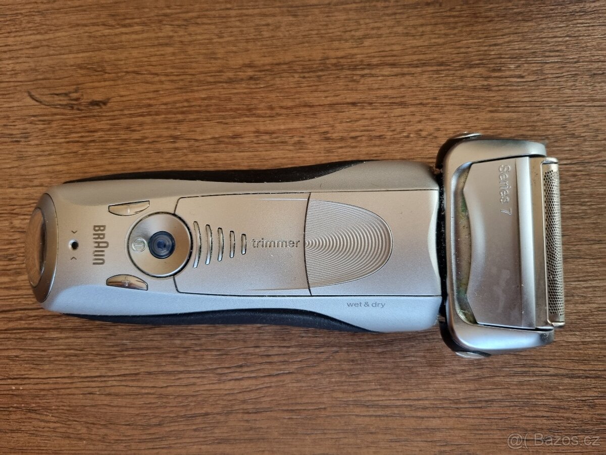 Braun Series 7