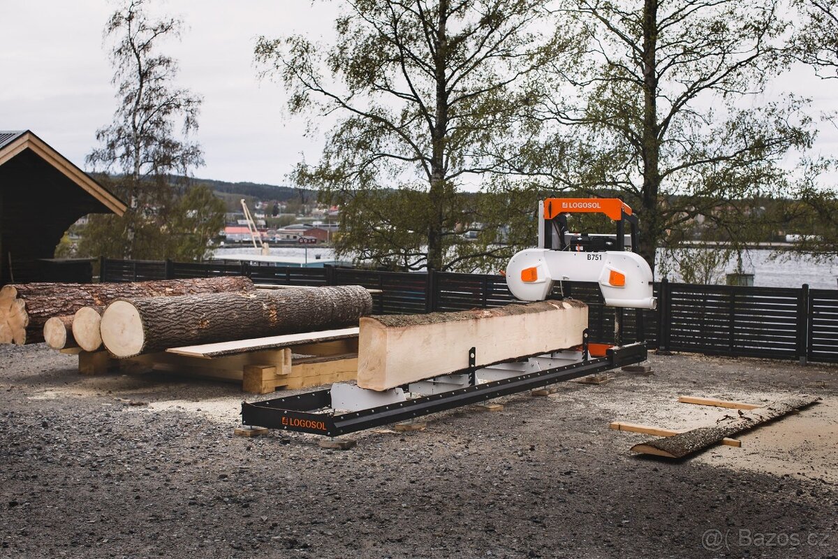 Pásová pila Logosol B751 s benzínovým motorem 15 hp