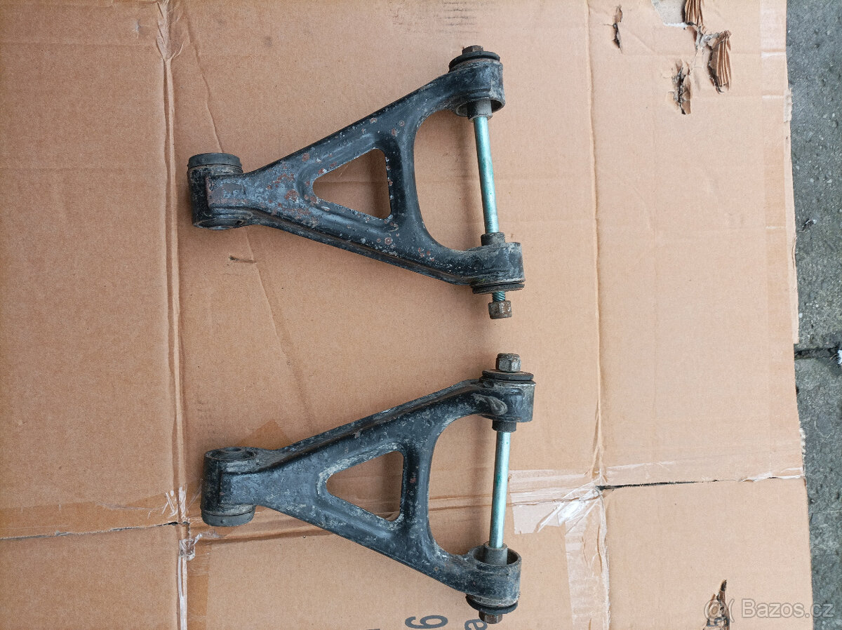 Příčné rameno Audi A4 B5 quattro