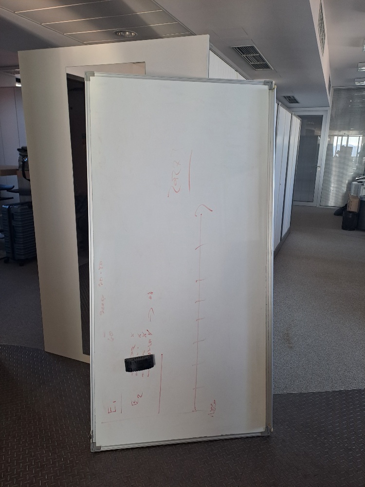 Magnetická tabule 90x180cm