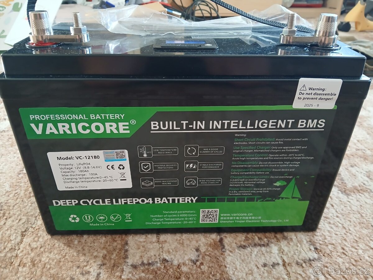 Prodám nový lifepo4 akumulátor baterie 12v 155Ah +nabíječka