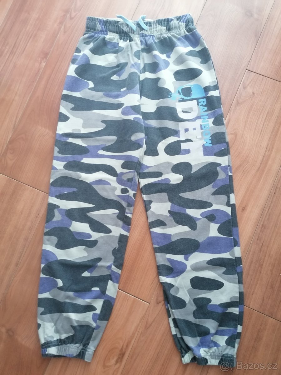 Tepláky chlapecké 158/164 v perfektním stavu