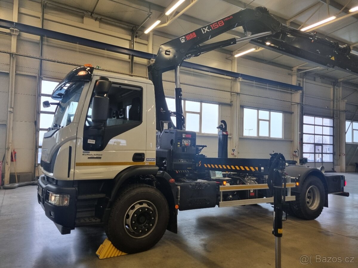 IVECO 180E28 EUROCARGO RUKA HIAB A NOSIČ KONTEJNERU 10T