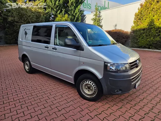 VW Transporter 2.0 TDI 103kW,tažné,kamera,bez koroze,navi