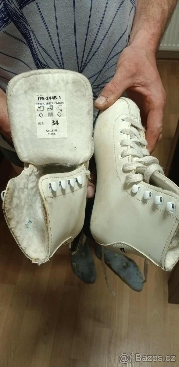 Dámské brusle velikost 34