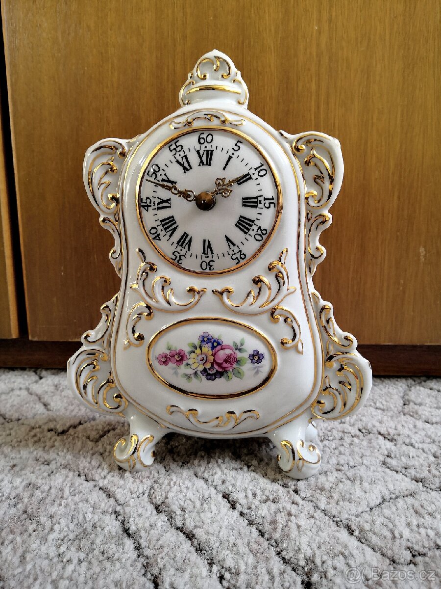 PORCELÁNOVÉ HODINY BAROKO
