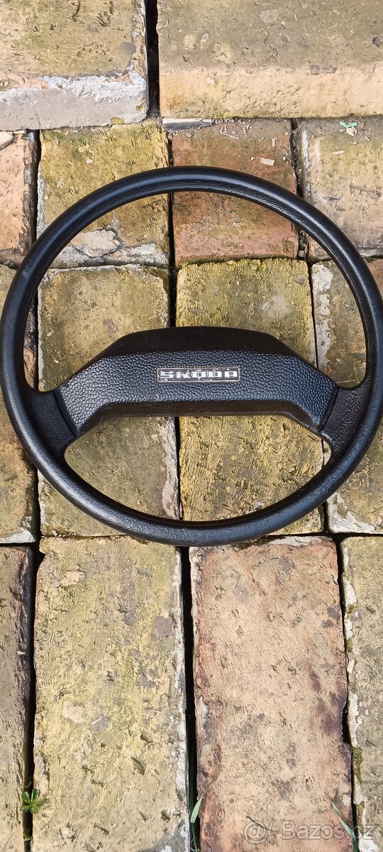 Volant na ŠKODA 105 - 120